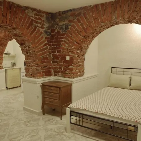 Interhost Guest And * Sofia