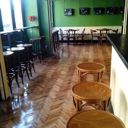 Interhost Guest And Guest house