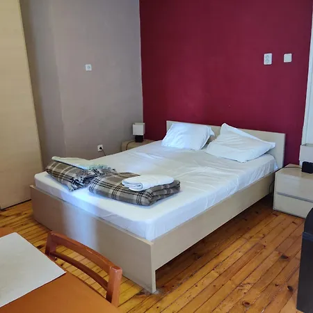 Interhost Guest And Guest house *