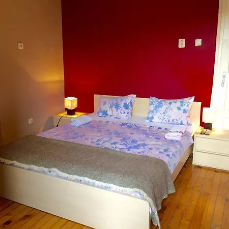 Guest house Interhost Guest And *