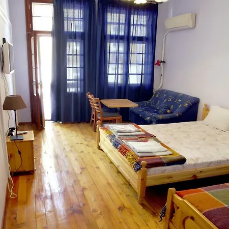 Guest house Interhost Guest And *