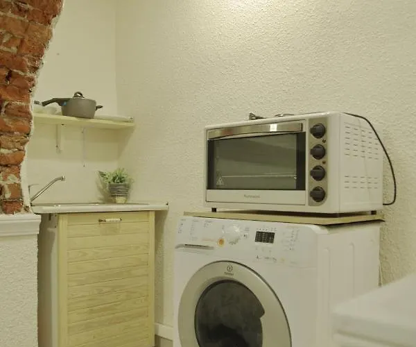 Interhost Guest Rooms&apartments Gasthuis