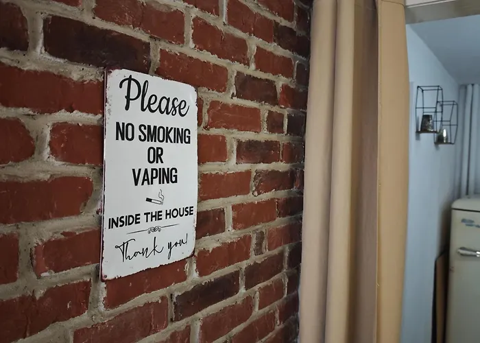 Interhost Guest Rooms&apartments *