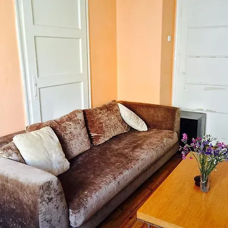 Interhost Guest And Guest house *