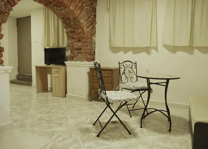 Interhost Guest And Maison d'hôtes *