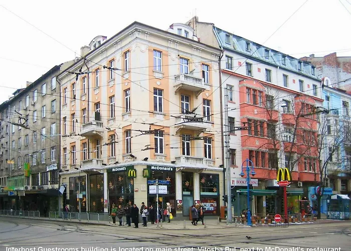 Interhost Guest And Sofia