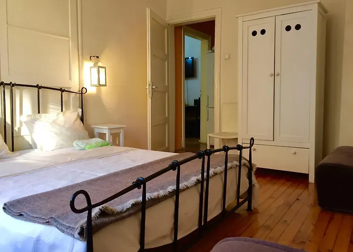 Gasthof Interhost Guest Rooms&apartments *